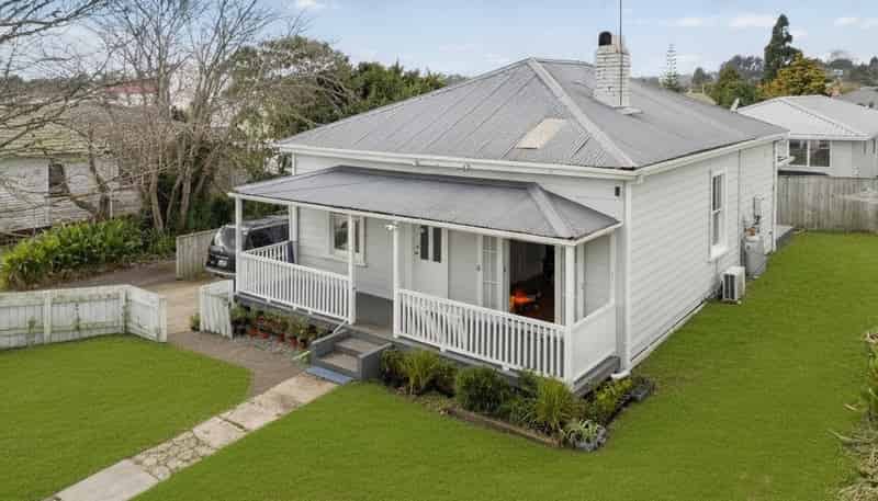 22 Domain Street, Waiuku
