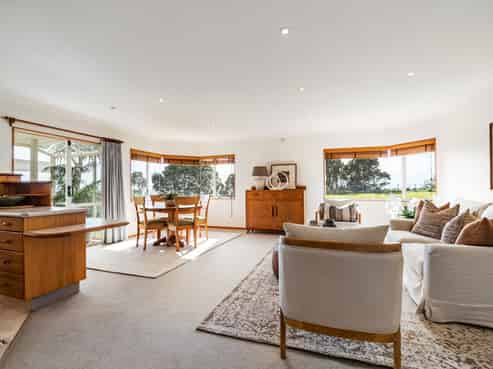 3 Kawaroa Lane, New Plymouth