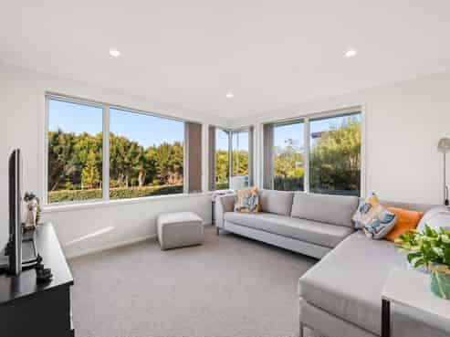 37 Pitoitoi Drive, Riverhead