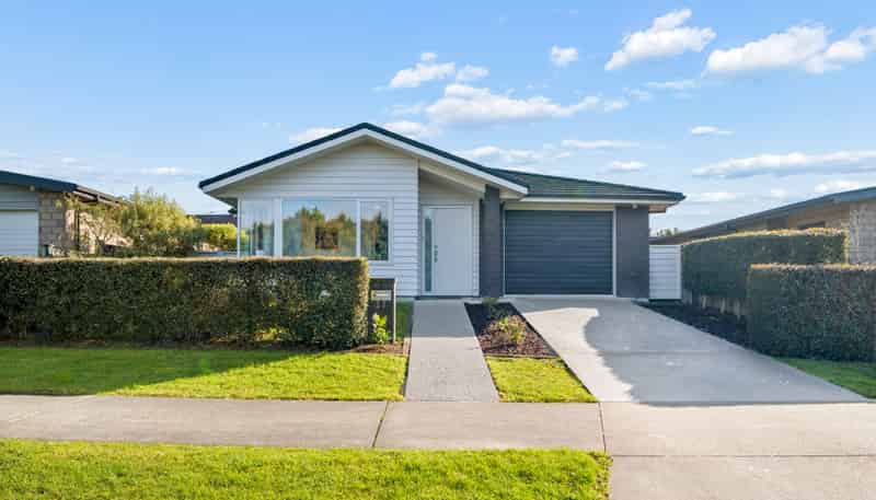 37 Pitoitoi Drive, Riverhead
