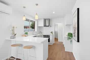 76 Avonhead Road, Avonhead