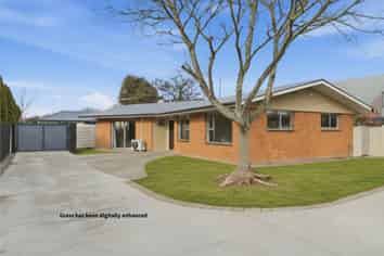 76 Avonhead Road, Avonhead
