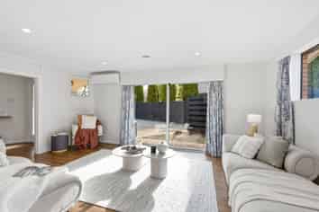 76 Avonhead Road, Avonhead