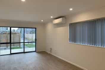 C/468 Roscommon Road, Clendon Park