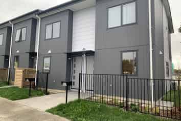 C/468 Roscommon Road, Clendon Park
