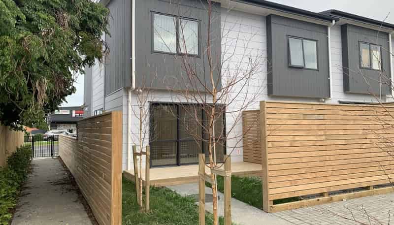C/468 Roscommon Road, Clendon Park