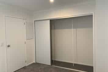 C/468 Roscommon Road, Clendon Park