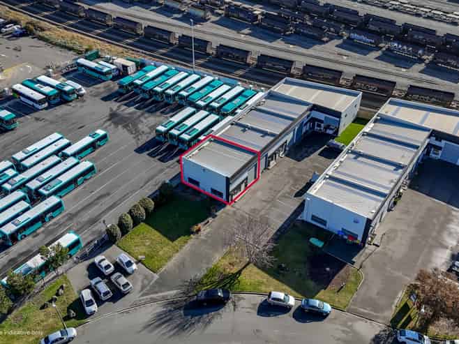 Street front industrial unit - Middleton