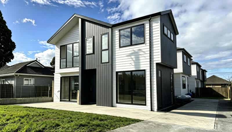 Lots 2,3,4/15 Te Kawa Road, One Tree Hill