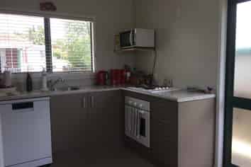 A/11 Sherwood Avenue, Te Atatu South
