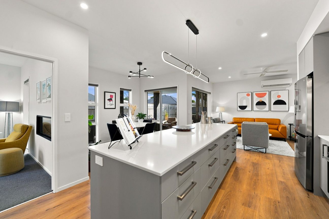Perfectly Positioned Family Home - Bild 5