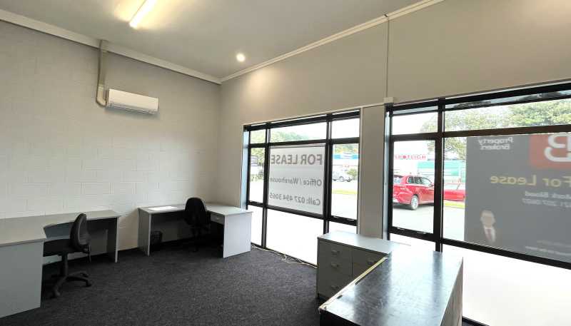 2/8A Ihakara Street, Paraparaumu