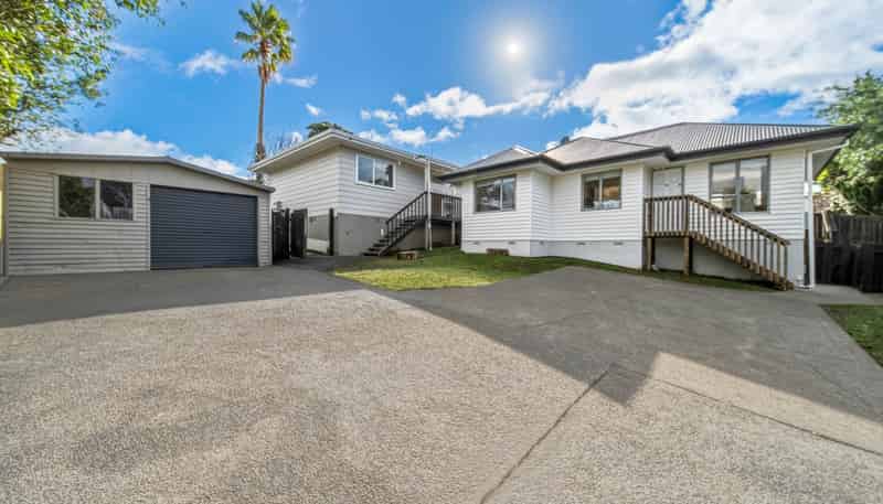 12 Quincey Place, Massey