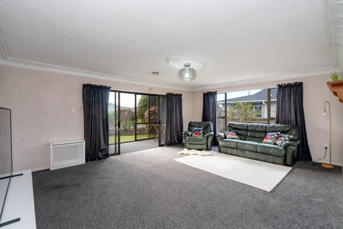 Space, Sun And A Superb Location! - Aanzicht 4