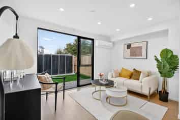 4/239 Porchester Road, Takanini