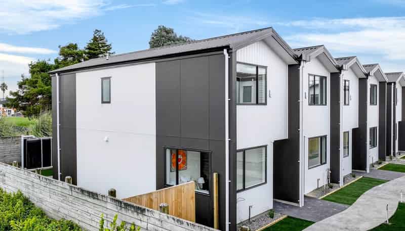 4/239 Porchester Road, Takanini
