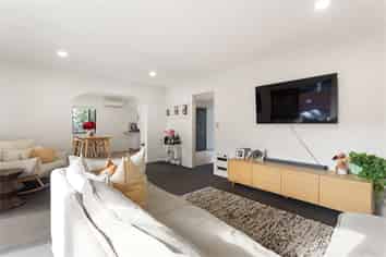 21 Clarkin Road, Fairfield