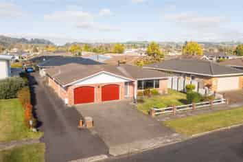 18 Robertson Street, Glenholme