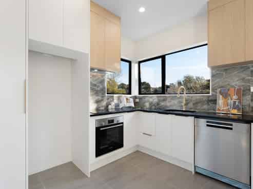 13 Emirau Place, Glenfield