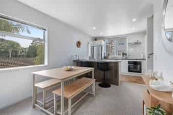 15/3 Riverside Road, Orewa