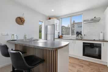 15/3 Riverside Road, Orewa