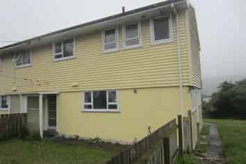 27 Bell St, Tawa