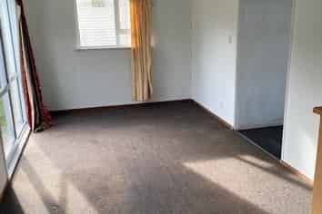 27 Bell St, Tawa