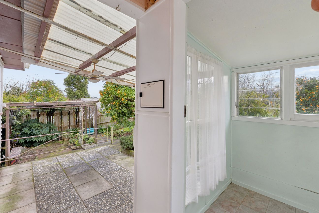 1950's Do-Up with Plenty of Potential - Aanzicht 6
