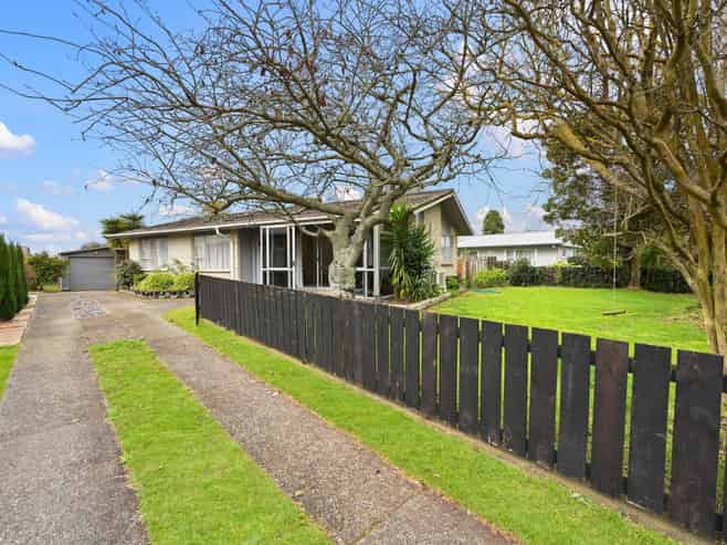 13 Cowen Place, Chartwell