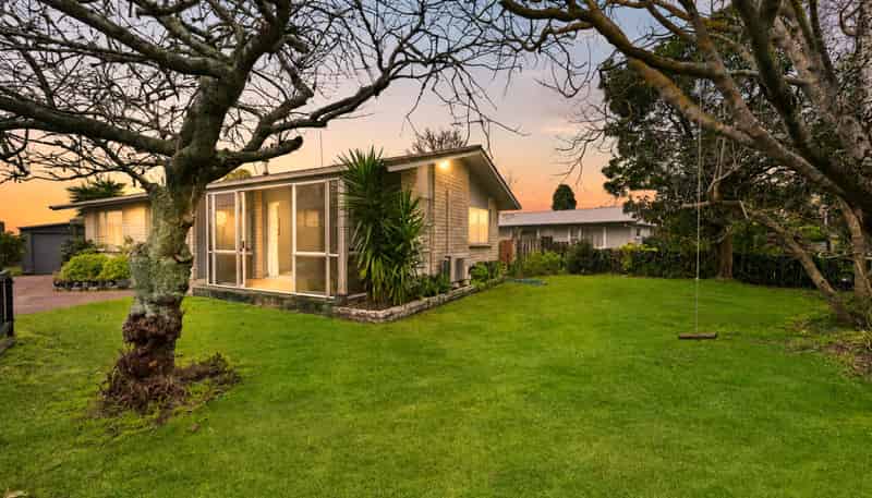 13 Cowen Place, Chartwell