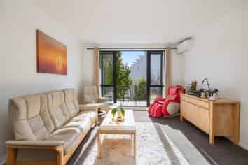 50/17 Lyon Avenue, Mount Albert