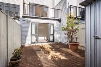 50/17 Lyon Avenue, Mount Albert