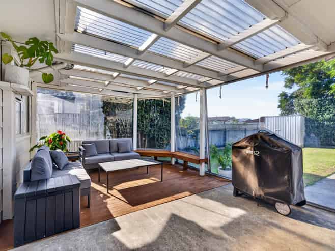 313 Westminster Avenue, Tamatea