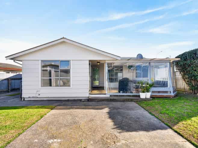 313 Westminster Avenue, Tamatea