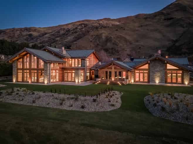 8 Foxglove Heights, Wanaka