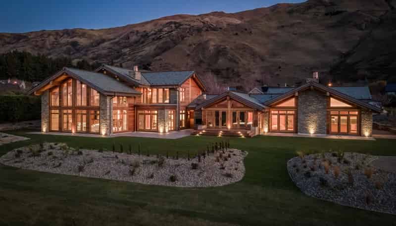 8 Foxglove Heights, Wanaka