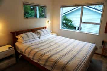 8 Waikare Street, Karori