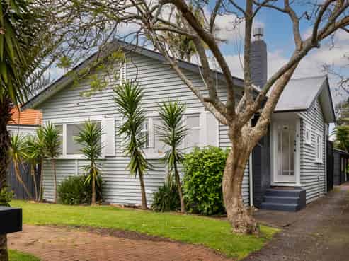 6 Phyllis Street, Mount Albert