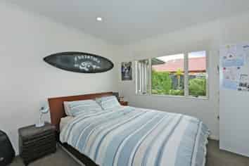 9 James Nairn Grove, Riverstone Terraces