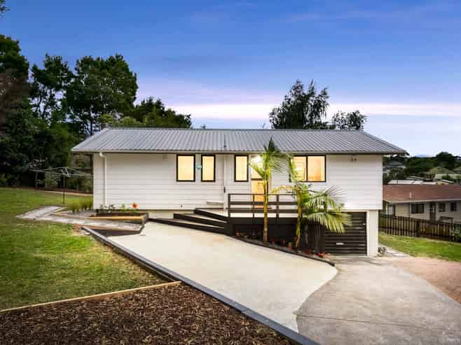 9 Elizabeth Drive, West Harbour