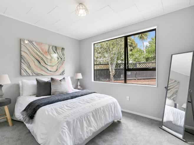 9 Elizabeth Drive, West Harbour