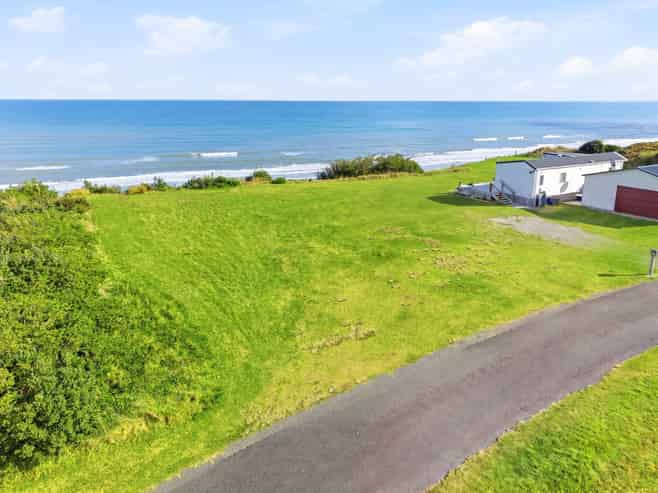 47 Longbeach Drive, Castlecliff