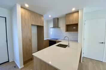 30B Hills Road, Edgeware