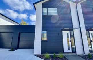 30B Hills Road, Edgeware