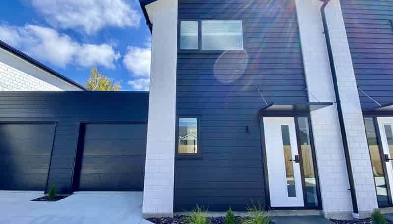 30B Hills Road, Edgeware