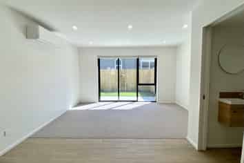 30B Hills Road, Edgeware