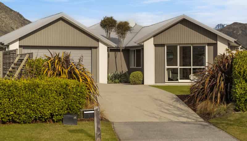 9 Marston Road, Lower Shotover