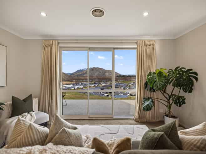 9 Marston Road, Lower Shotover