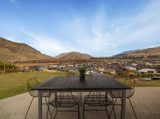 9 Marston Road, Lower Shotover