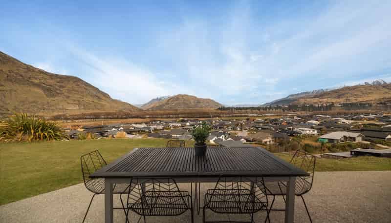 9 Marston Road, Lower Shotover